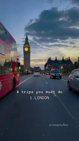 Which of these 4 trips would you do first? London 🇬🇧 Amsterdam 🇳🇱 Edinburgh or 🏴󠁧󠁢󠁳󠁣󠁴󠁿 Santorini? 🇬🇷 #london #amsterdam #edinburgh #santorini #travel #traveldestination #europe #viaggiare #travellife #londoncity #Scotland #visitgreece #visitamsterdam #londra #londres #bestcitiesofeurope 