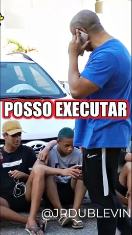 Pegadinha: Encontrei o Alvo com Anão no calçadao da Praia e...