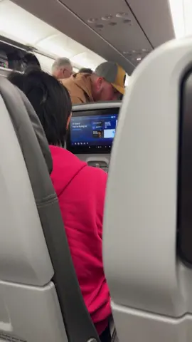 like u will be ok 🫠 #traveltiktok #plane 
