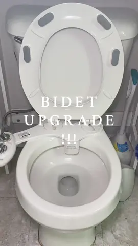 Yes, I still use toilet paper. I just don’t use as much. What questions do you have? #bidet #summersale #tiktokshopsummersale #luxebidet #SummerDeals #TTSACL #tiktokshopdeals #tiktokshopdealsforyoudays