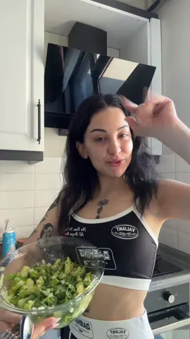 Öğle menümde; Patates salatası ve merco vardı😁🤭 *reklamyok. 