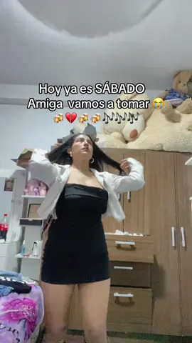 Mil noches yo quisiera tomar🎶 #contenido #amigas🤞🏻💕 #comparte #parati #milnoches #Cumbia #caribeñosdeguadalupe #fypp #peruana #sabado #cerveza 