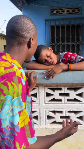 Bientôt ça va finir 😂 #universtogo🇹🇬🇹🇬 #lometogo🇹🇬 #tiktoktogo🇹🇬 #togo @La Diva🦋💕 @joejoestifler 