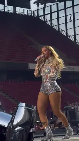 1 year ago, Beyoncé made her 15th date of the Renaissance Tour in Cologne 🇩🇪 ! Who was there ? 🐝 #beyonce #beyoncé #beyhive #renaissance #renaissancetour #renaissanceworldtour #foryou 