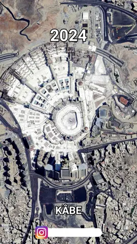 Kâbe 2004-2024 uydu görüntüleri.  Etiketler: #Kabe #Kaaba #الكعبة #İslam #Muslim #Mekke #TimeLapse