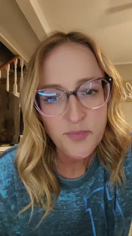 Have I found a neck cream that I believe in and stand by - hard to say quite yet but the reviews and progress so far have made me a believer. Let's try it together and share our results! #foryou #gopure 