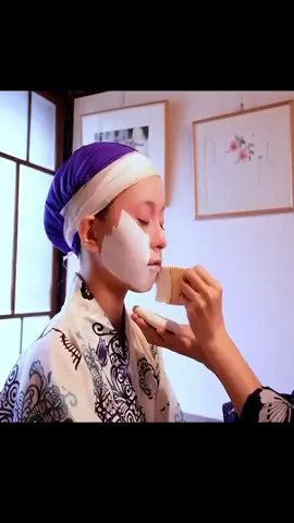 Maiko (an apprentice Geisha) white makeup