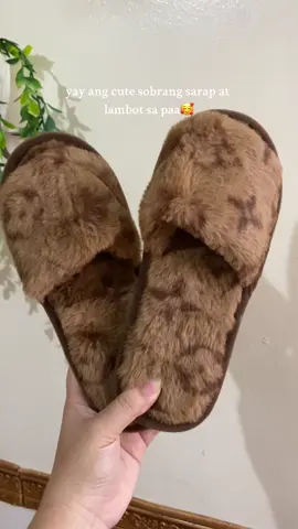 grabe to sobrang sarap isuot🥰🥰 #pambahay #slipon #tsinelas 