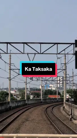 Episode 53 | Wirang x Gampil <> If : Ka Taksaka ( Yogyakarta - Gambir Pp ) Melintas Langsung Stasiun Matraman #fyp #fypシ゚ #fypage #foryoupage #foryou #xyzbca #trending #fyppppppppppppppppppppppp #railfans #railfansindonesia #kereta #keretaapi #keretaapikita #keretaapiindonesia 