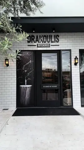 Welcome to DRAKOULIS Butcheries in Kifisia, where premium meats meet techno beats. Experience shopping redefined with top-quality cuts in a vibrant, music-infused setting . . #fyp #foryou #foryoupage #bes #fygreece #meatlover #drakoulis #stratosdrakoulis #butcheries 