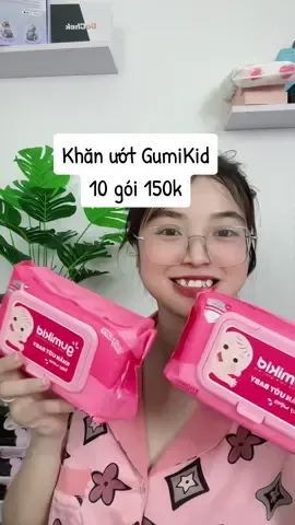 Tính ra cái hồi sắm giỏ đồ đi sinh là tui bị mua khăn ướt tới 40k/bịch lận, biết trước khăn ướt gumikid này là đỡ mớ tiền rồiii 😄 #mevabe #mebimsua #mecuadola #khanuotgumi 
