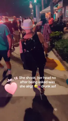 Pride festival in fort lauderdale dont owe her nothing 🤣🤣 drunk asf wasnt the word for her , me and my frirnds help her to her car and didnt let her drive til she sober up the next mornig 🤣 🏳️‍🌈🤷🏽‍♀️🤣& we didnt know her what a night she had 