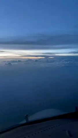 cloud surfing view from the cockpit with qurran recitation while traveling and recording awesome view of cloud's #travel #view #skyline #traveltiktok #clouds #quranrecitation #CockpitVibes #EpicCockpitViews #DiscoverTheSkies #quran_alkarim #foryourpage #foryou #fypシ゚viral 