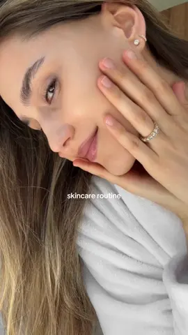 🌛🤍 love using this @Helena Rubinstein serum every night knowing it regenerates 1 million new skin cells everyday. and I can’t get enough of this soft and smooth texture 🤍🫧 #Skincare #HelenaRubinstein #AD @Marionnaud Switzerland 