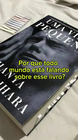 🌟 “Uma Vida Pequena” está fazendo todo mundo chorar! 😭📖 Simplesmente é uma montanha-russa de emoções! 🚀💔 #UmaVidaPequena #LivroDoMomento #GatilhosEmocionais #LeituraImpactante #BookTok #DicaDeLeitura  