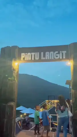 Keindahan Dataran Tinggi Dieng #indonesia #fyp #dieng_wonosobo #pintulangitskyview #pintulamgit #keindahanalam 