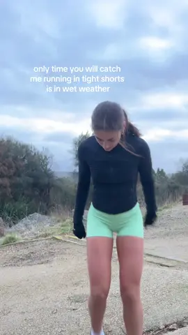 loose shorts will always be 1000% better