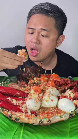#kwekkwek #friedpugo #inihawnahotdog #isawngmanok #balut #filipinostreetfood #manongsauce #spicyvinegar #fyp #trending #asmr #mukbangphilippines #kautolmukbang 