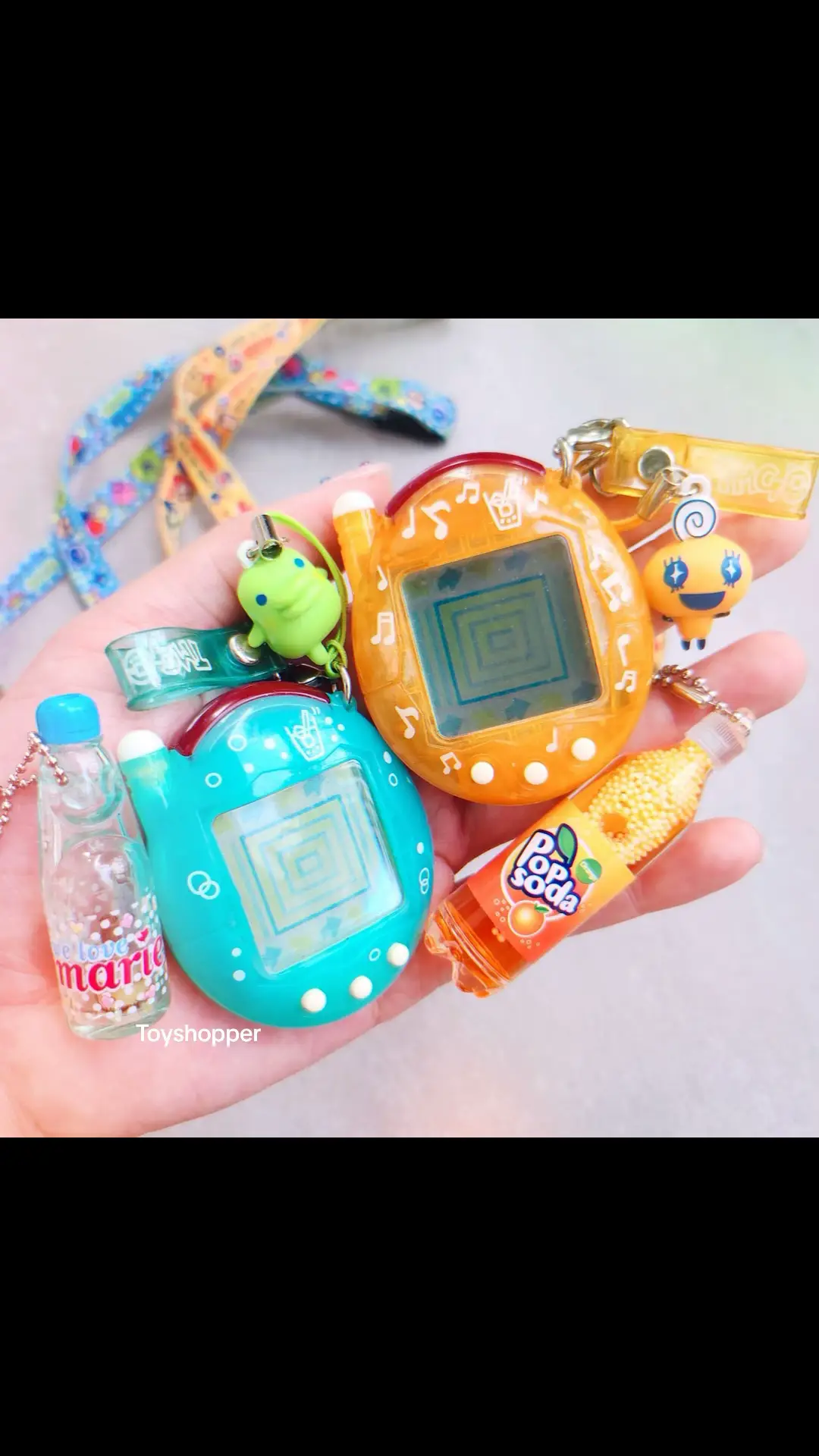 My Keitai Tai Two Tamagotchi Plus Melon Soda & Orange Juice - BANDAI Celebration 2005 🥝🍊✨ Ps: สิ่งที่ฉันรอ อาจดูเหมือนเลื่อนลอย แต่ก็ได้มา แฮร่ อิอิ ~ สีเขียวคือที่1 น่ารักแบบ 10 10 10 !!! ได้น้องมาซักพักแล้ว แต่ไม่ได้ถ่ายรูป อวด วันนี้เลยจัดซักหน่อยย  Tag #tamagotchi #tama #keitaitamagotchi #tamagotchicollector #tamagotchiplus #tamagotchimelonsoda #melonsoda #orangejuice #tamagotchithailand #ทามาก็อตจิ #ทามาก็อต #รีวิวของเล่น 