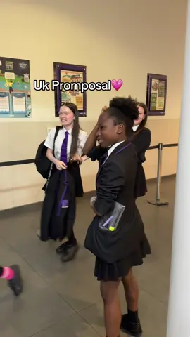 best camera man @صفات🇧🇩🇮🇹 #promproposal #uk #prom #gcse #fyp #viral 