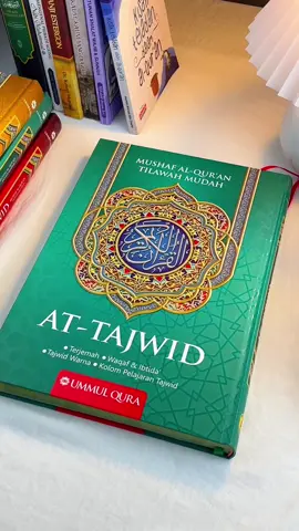 Membalas @J a m z EVERYBODY Checkout Al Quran At Tajwid nya di keranjang kuning yaa!! Mumpung lagi promo 🤩 #alquranattajwid #alquran #attajwidummulquro 