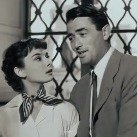 they did not know they were about to make history | #romanholiday #oldhollywood #oldhollywoodmovies #gregorypeck #gregorypeckedit #edit #viral #audreyhepburn #audreyhepburnedit #blowthisup #romcom 