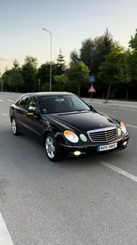🇩🇪 Mercedes Benz E200 kompressor 🇩🇪  -Benzine -Viti 02/2008 -Automat -Km 232.000km me liber -Cmim i diskutueshem -069 63 99 700  #automarketal #Meme #MemeCut #tirana🇦🇱 #korce #albaniancars #merrjepal #merrjepautovetura #fypシ゚viral #shitjeonline #fyp #merrjep #albania #cars #211 #w211 