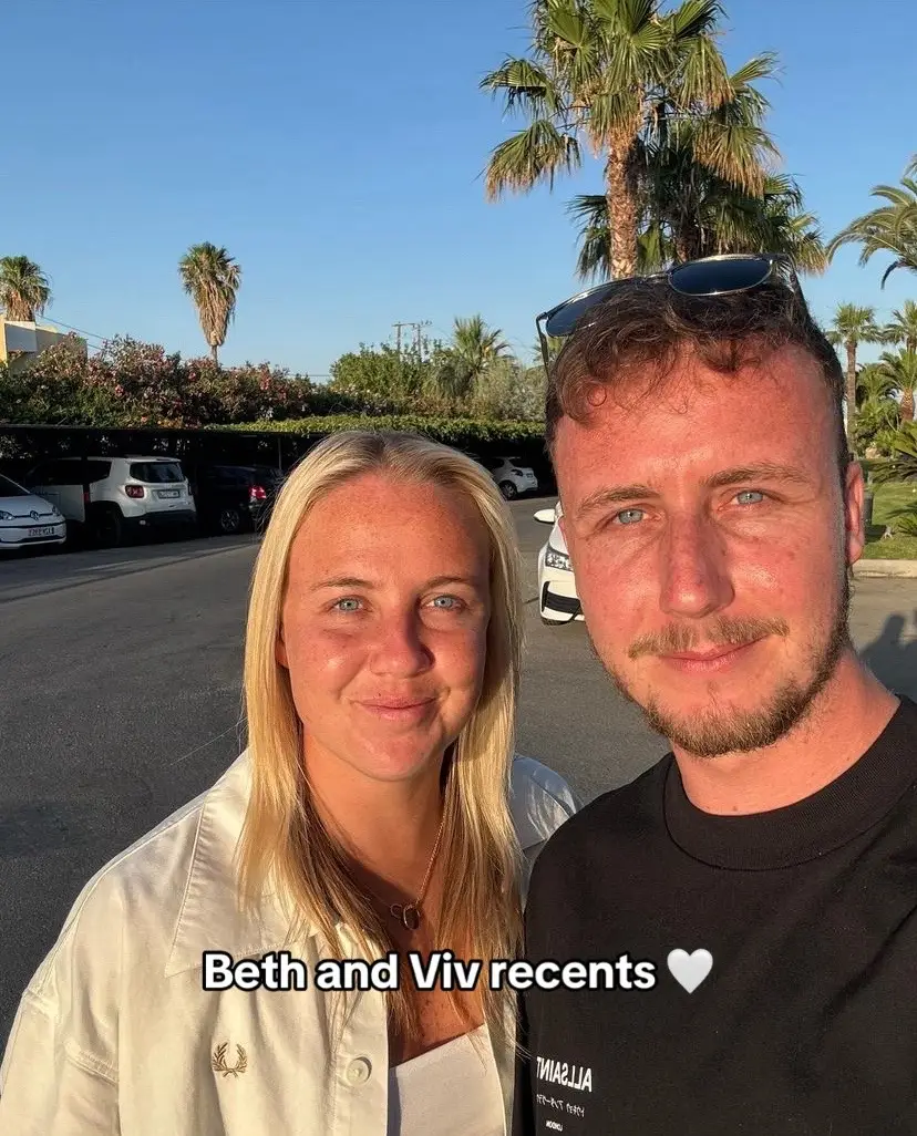 my parents 😁😁 #beth #mead #bethmead #bethmeadedit #vivianne #miedema #viviannemiedema #viviannemiedemaedit #holiday #hols #travel #traveltiktok #recent #memories #sunset #like #comment #share #repost #relatable #makemefamous #blowthisup #goviral #viral #fyp #foryou #foryoupage #fy #fypage #foryoupageofficiall #gf #girlfriend 