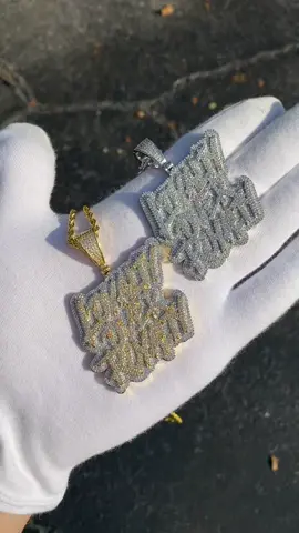 Loyalty Over Royalty 🔥 Gold or Silver?  Cop your favorite color here;  www.iceypyramid.com 💎 . #loyalty #icedout #royalty #hiphop #vvs #chain #tennischain #goldpendant #silver #iceypyramid 