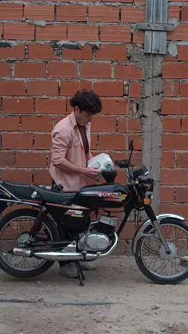 ASMR Suzuki ax100 si querés una que sea fiel conseguiste una de estas #salvithefackingboss#stunt#ax100#argentina#bikelife#bikes#motos#argentina#stuntargentino#asmr 