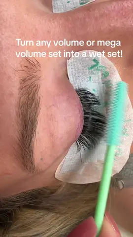 Shout out to @Madi for showing me this little trick! #browgel #diywetset #lashextensions 
