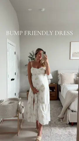 Bump friendly dress. Style the bump. Maternity dress. Maternity outfit idea. Maternity fashion. Bump friendly outfit. Bump friendly fashion. Style the bump with me. Bump style. Maternity style. Maternity ootd. #bumpstyle #bumpfriendlyfashion #bumpfriendlyoutfits #bumpfashion #maternityfashion #maternityfriendly #maternitystyle #maternitydress #maternityclothes #maternityfriendlydress 