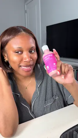 @fatimathemua1 girl you have changed my LIFE with this one !! My makeup highkey did not move !! #calaminelotion #houstoncontentcreator #houstonmakeup #htxcreator 