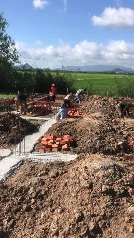 កម្មករ សំណង់👷🏼‍♂️