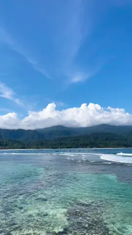 Suara ombak itu berisik, tapi menenangkan #pesisirutara #pesisirbarat #pantai 