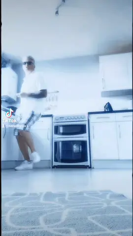 Replying to @whiskers3333  #serialthrilla1 #thestylistics #rocknrollbaby #70s #70smusic #dance #fyp #foryou #foryoupage #goodvibes symon o'connell (youtube)