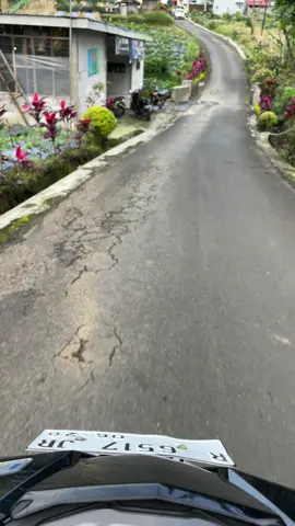 jalan jalan pagi liat gunung slamet sejukk bangett 🫵🏻🫵🏻🩷🩷 #purwokerto #gunungslamet #fyp #serang #purbalingga 