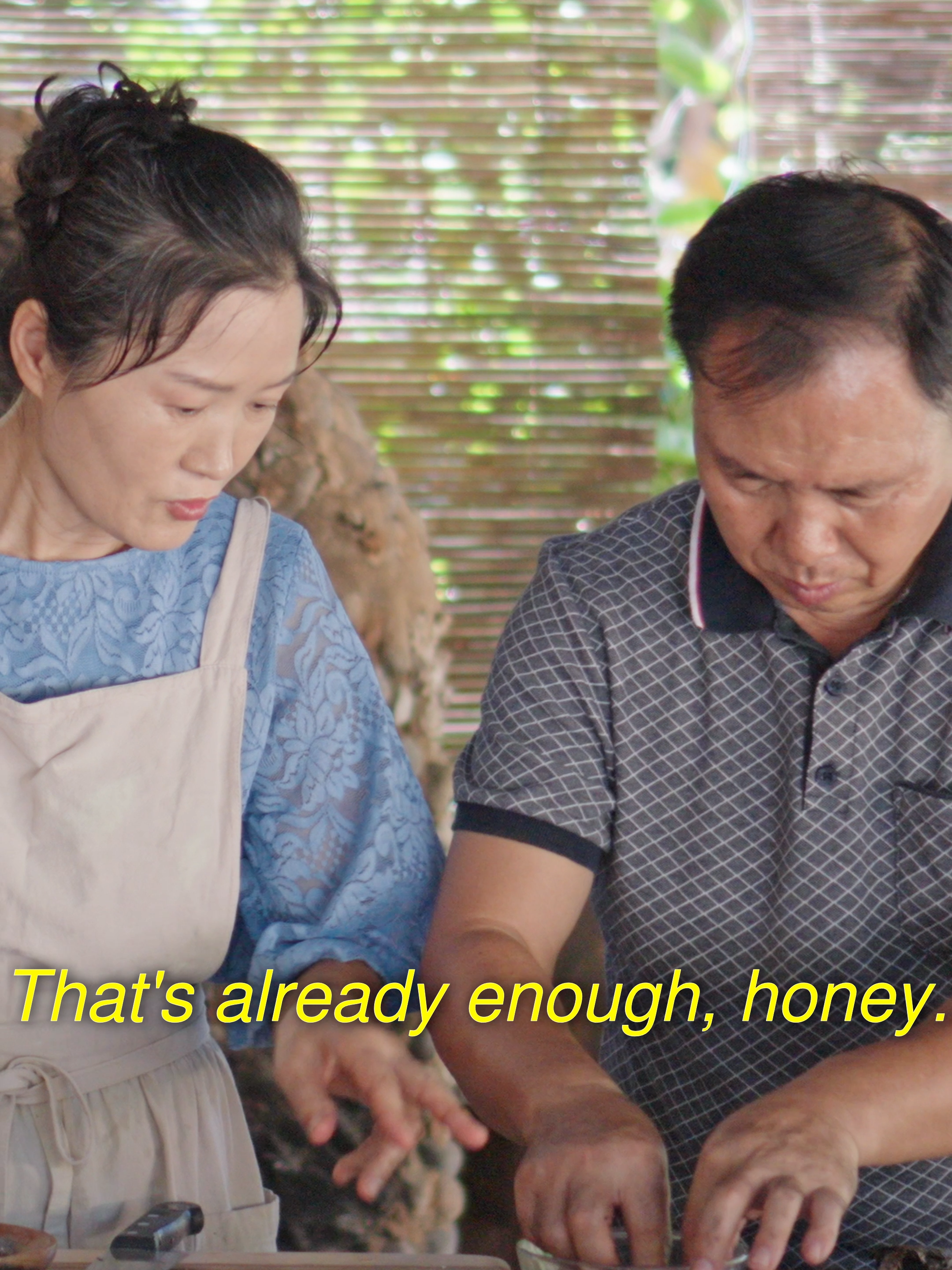 Koreans Try Filipino Noodle Dish Pancit Palabok with Tinapa and Shrimp Broth in Philippine Province #filipinofood #Philippines #buhayprobinsya #pancit#palabok