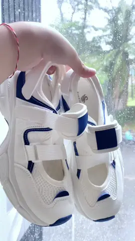 Cek kranjang kuning yukk😋😍✨⚡️❤️‍🔥#kovalenkosporty #fypシ゚viral #masukberanda ##sepatumurah #sepatufashioncewe #viraltiktok #sepatusneakers #viralvideo #viraltiktok #kovalenkosporty 