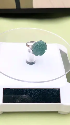 Stunning s925 adjustable jade rose ring for sale ! Click the shopping cart link to purchase 💃💃💃💃💃💃#jadejewelry #jewelry #jade #naturejade #ring #s925 #foryou 
