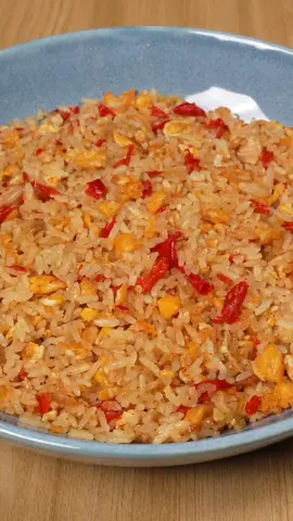 Resep Nasi Goreng Kampung, masak praktis dan ekonomis!⁣⁣ ⁣⁣ Cara masak dan resep lengkap ada di⁣⁣ YouTube : Masak Makan Main Official