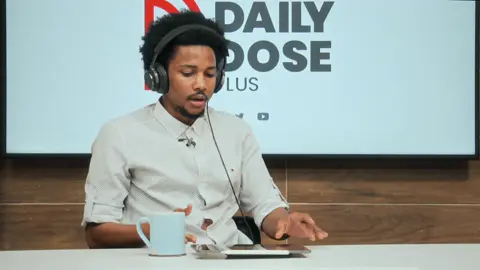 The People vs GPA Gibou M. Saidy, PR & Communication Manager representing the Gambia Ports Authority sheds light on some of the ongoing activities at the Gambia Ferry Services in anticipation of sloving the issues their clients are constantly facing. Whats your take on his comments? Watch full video on youtube now @thedailydoseplus #thedailydoseplus #thepeoplevsgpa #gambia #lutahdekabidemut #heateddebate #hotseat #viral #viralvideo #tiktokgambia