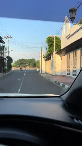 Alun alun mana ini ada yg tahu? #jogja24jam #jogja #fyppppppppppppppppppppppp #jawapride #viralvideo #fypage #fypp #viraltiktok #fypシ゚viral 