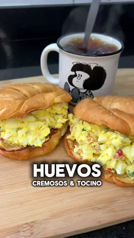 Huevos Cremosos con Tocino 😮‍💨 #sandwich #breakfast #recetas #fyp #parati 