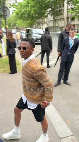 #wizkid #louisvuitton #TikTokFashion #pfw #lvmenss25 