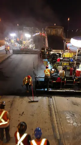 hot situation 🥵 #pavage #paving #bluecollar #asphalt #blacktop #caterpillar #roxboro #heavyequipment #roadwork #construction #dji #viral #fyp @Roxboro Excavation 