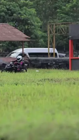#balapmotor #roadrace #roadraceindonesia #oneprix #motoprix 