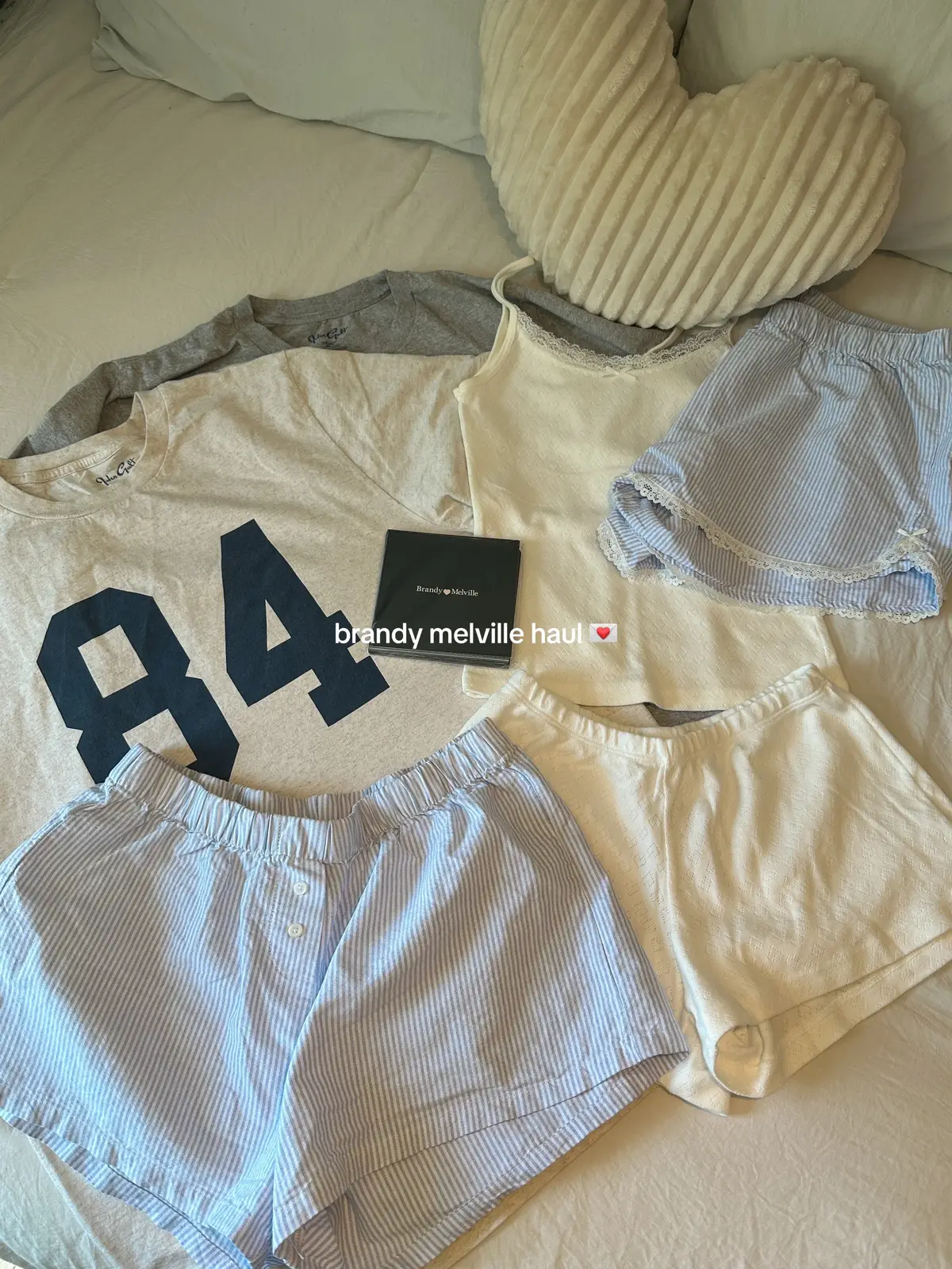 brandy melville haul/unboxing! #brandymelvillehaul #brandymelville #comfyclothes #cozygirlaesthetic #brandymelvilleoutfits #boxershortstrend #boxershortoutfits #brandymelvilleusa #clothinghaul #summerbasics 