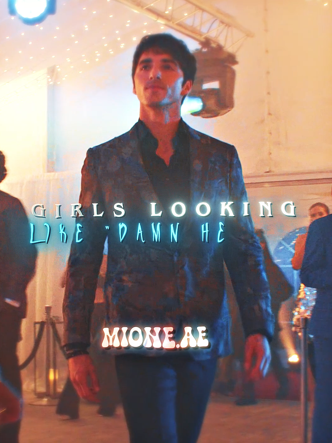 i'm looking (respectfully) #rwrb #rwrbmovie #redwhiteandroyalblue #firstprince #alexclaremontdiaz #taylorzakharperez #nicholasgalitzine #fyp #viral #princehenry ALL FAKE
