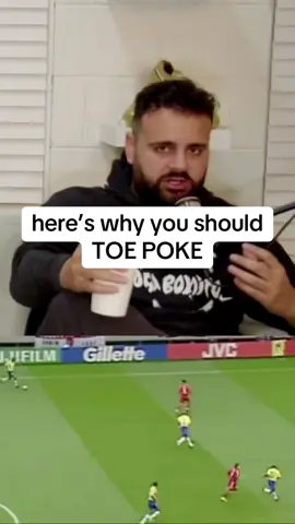 USE THE TOES!!!!! #toe #poke #footballtips #soccertips #strikers #forwards #attackers #footballtiktok #footballers #soccertraining #footballtraining #ronaldinho #footballskills #footballtogether #striker 